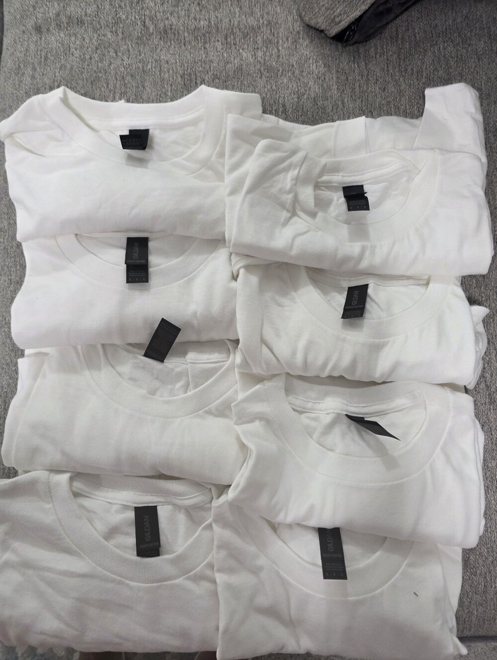 Size M Gildan Heavy Cotton White Short Sleeve Crew Neck Tee Self / Craft Use